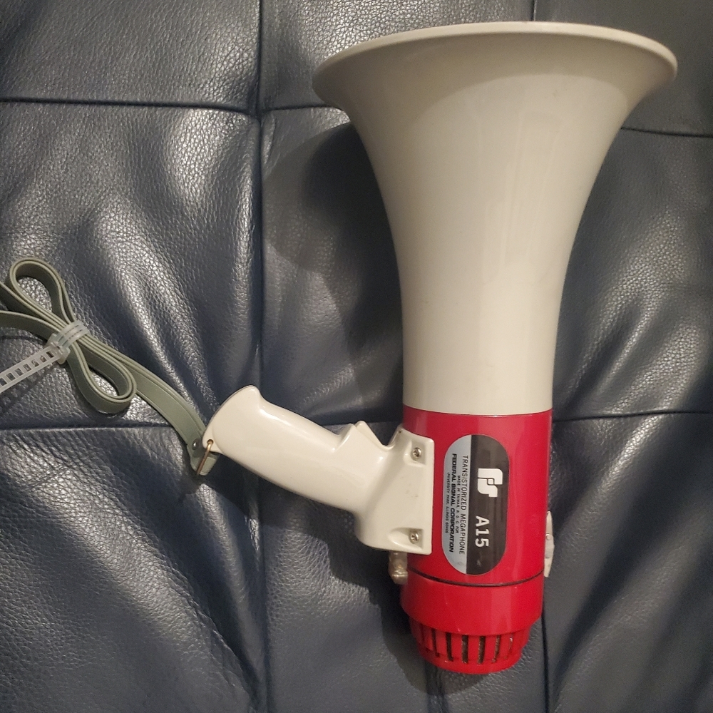 Federal Signal Megaphone